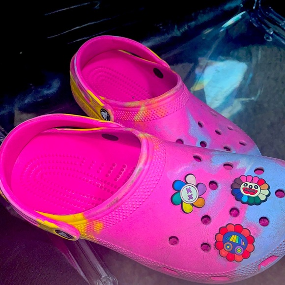 Item comes with freebies - Picture 1 of 1